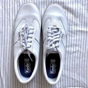 White leather Keds. Size 8